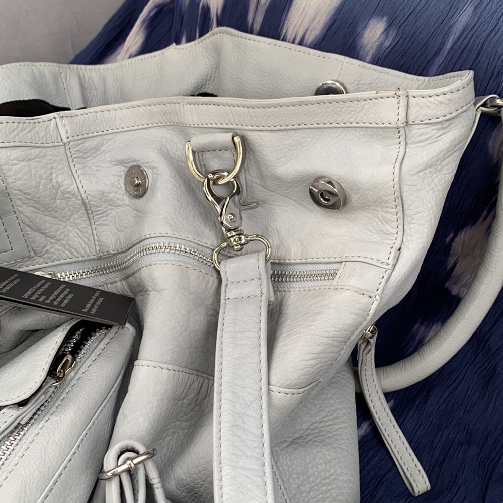 NWT DAY & MOOD Hobo purse. Beautiful Baby blue - Picture 9 of 16